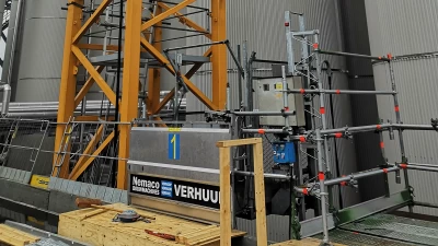 Plaatsing personen-goederen lift Friesland Campina Veghel
