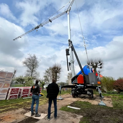 B2S Bouw kiest voor een FM Gru RBI627 bouwkraan