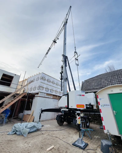 Nieuwe FM Gru RBI727 uitgeleverd aan Bouwbedrijf Van der AA