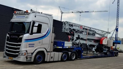 Uitlevering bouwkraan FM Gru RBI524 bouwbedrijf Verlaak Kessel