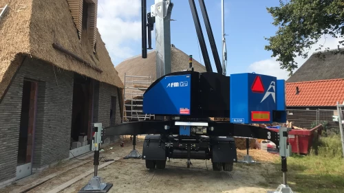 Nemaco Verhuur investeert weer in een nieuwe bouwkraan RBI 524 FM Gru