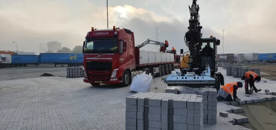 Nieuwe bestratingsklemmen voor Haven Rotterdam