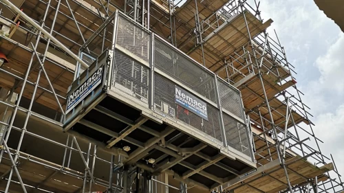 Personen- goederenlift bij universiteit Wageningen