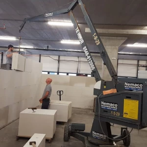 Kalkzandsteenknipper hydraulisch.