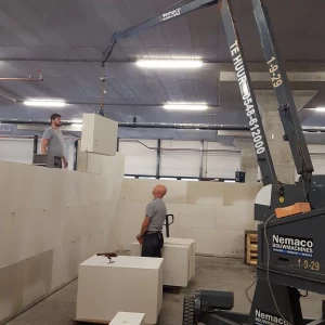 Kalkzandsteenknipper hydraulisch.