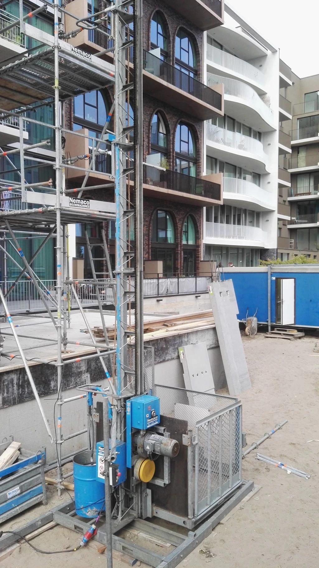 Bouwlift 400 kg 400 volt