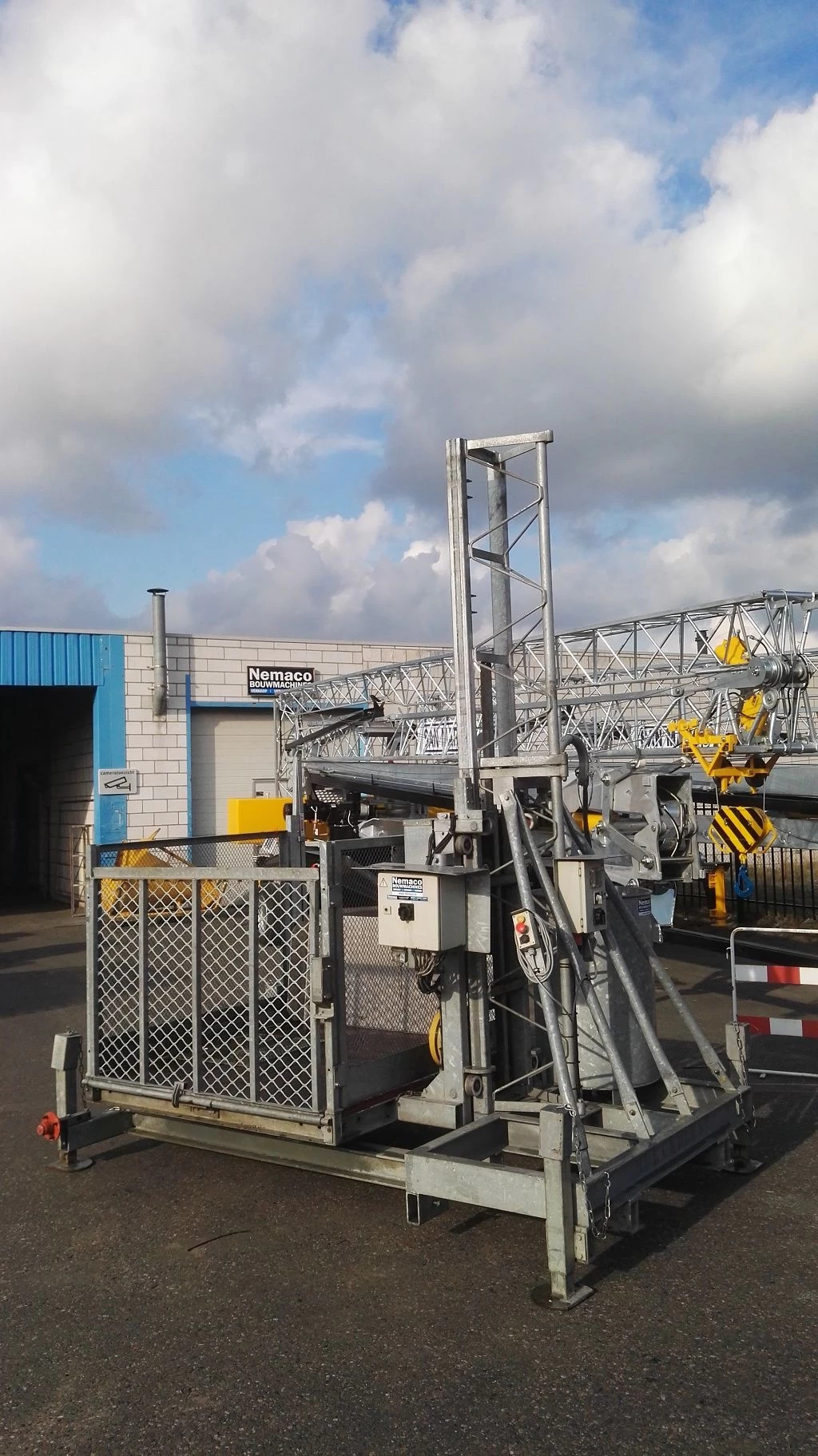 Bouwlift 500 kg 400 volt