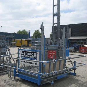 Bouwlift 750 kg 400 volt