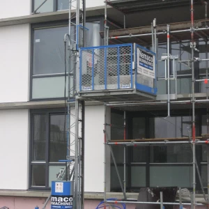 Bouwlift 750 kg 400 volt