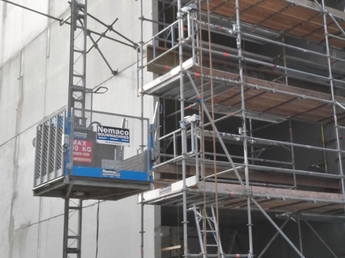 Bouwlift 300 kg 230 volt
