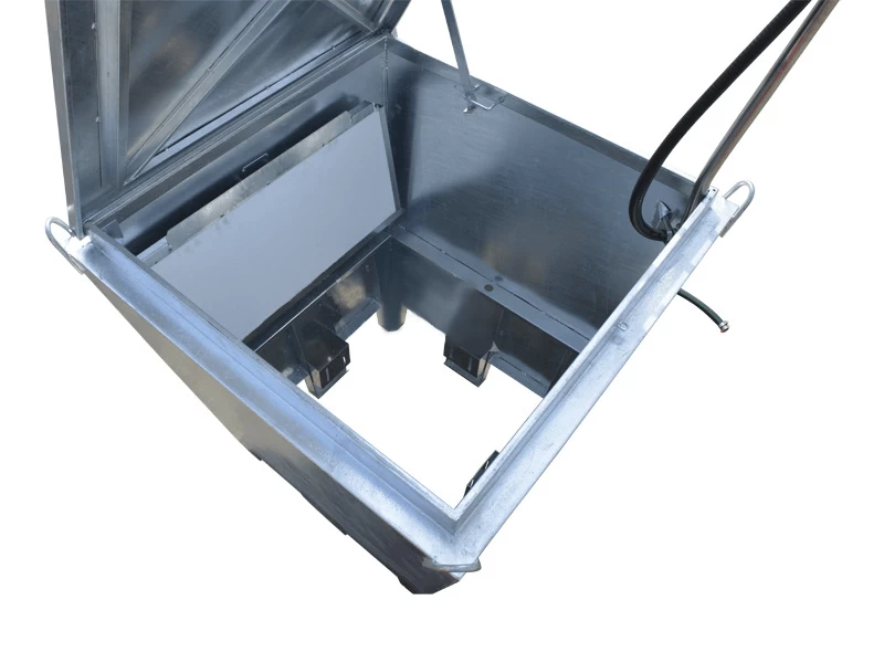 Bouwwaterput met heftruck opname