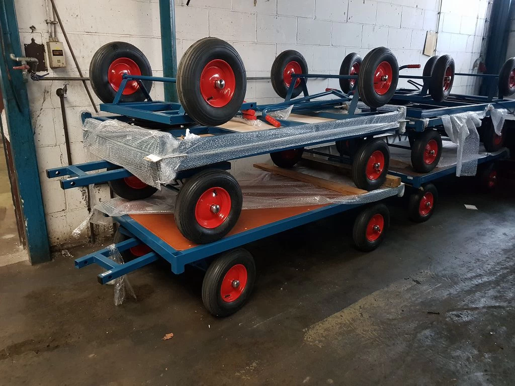 Handtrekwagen met massieve wielen en meranti bovendek 2000 x 1000 mm Frami