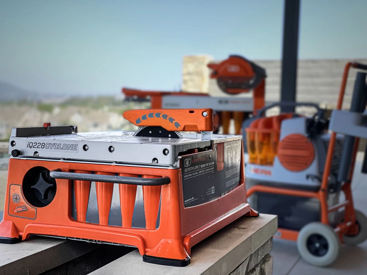 iQ228 Cyclone steenzaagmachine inclusief stofafzuiging