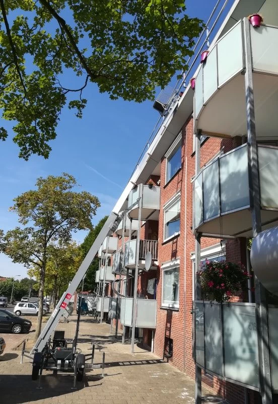 Ladderlift toplight aanhanger 21 meter benzine