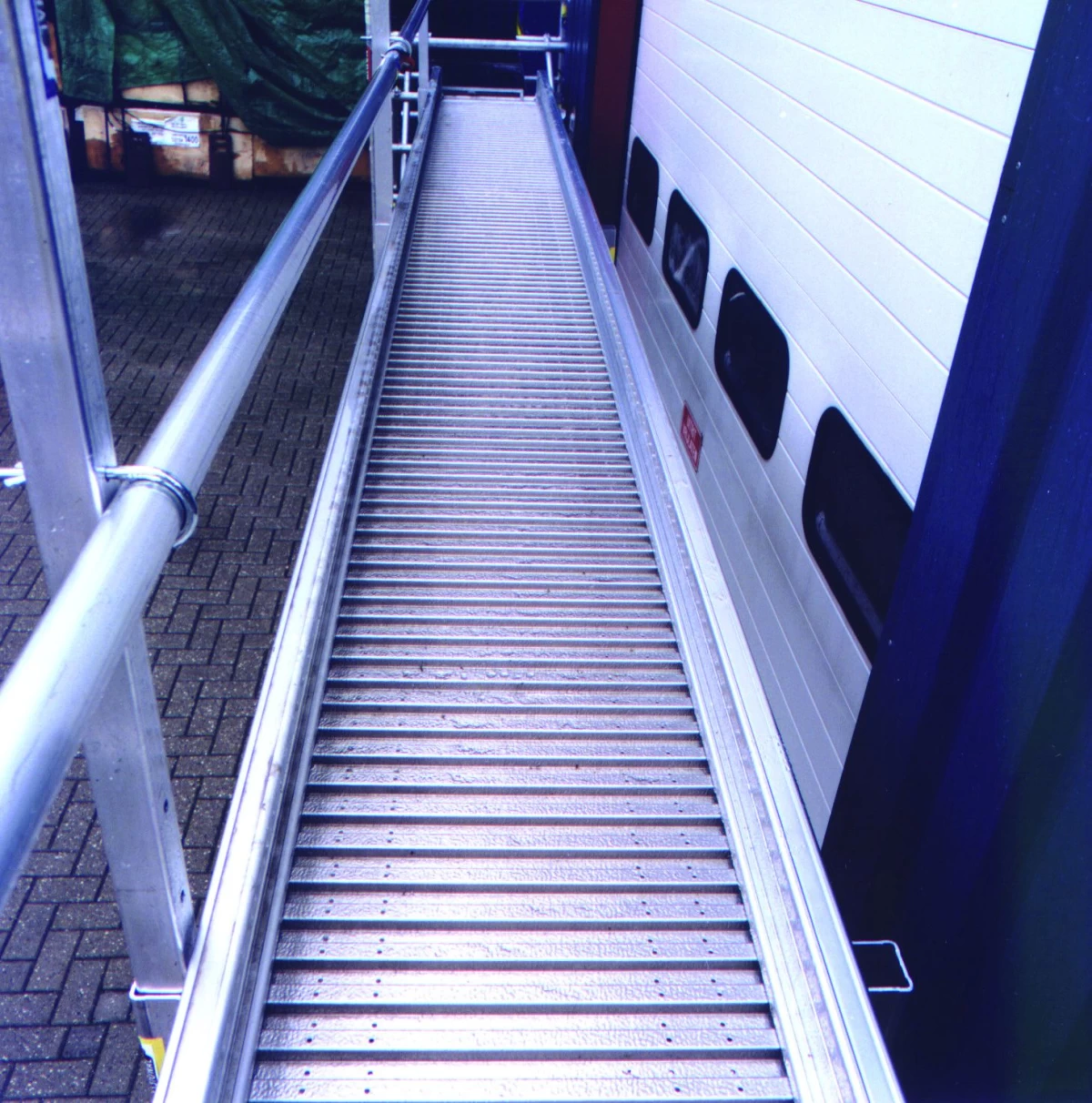Loopbrug aluminium incl. 1 leuningen dubbelzijdig Altrex