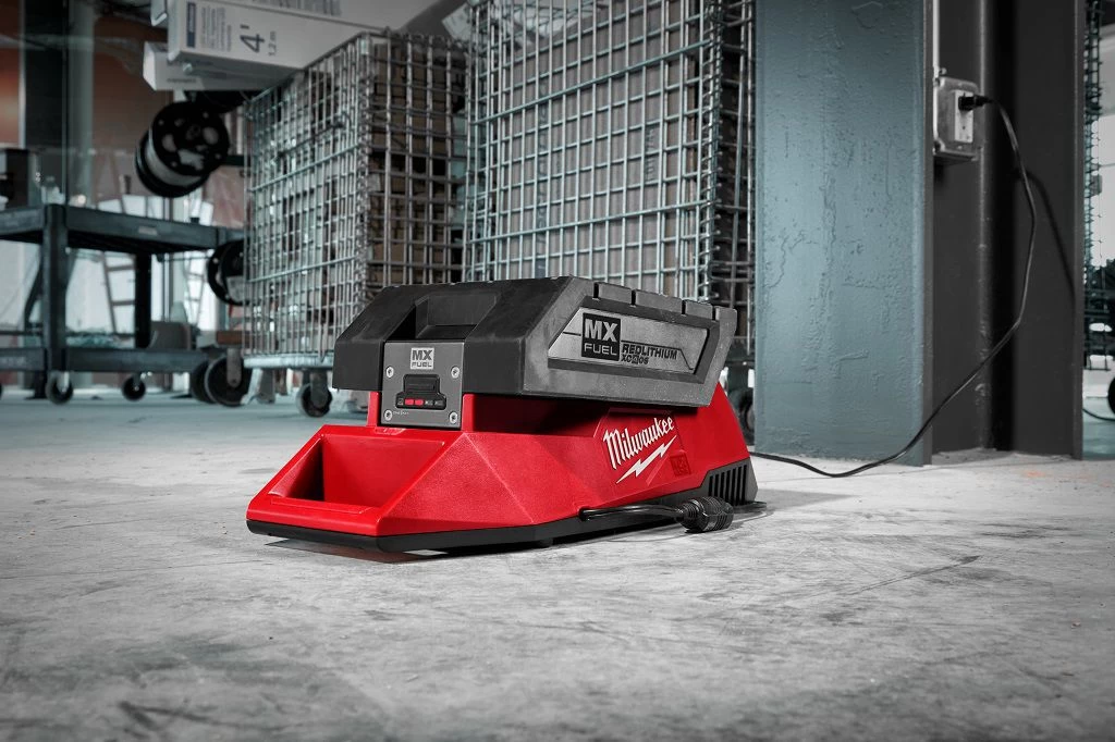 Oplader Milwaukee MX FUEL MXF-C