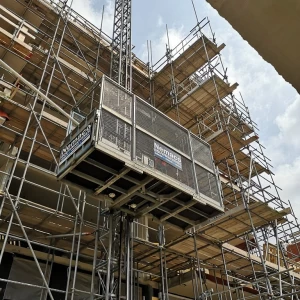 Personen goederenlift 1500 kg