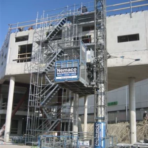 Personen- goederenlift PT2000 De Jong 400 volt