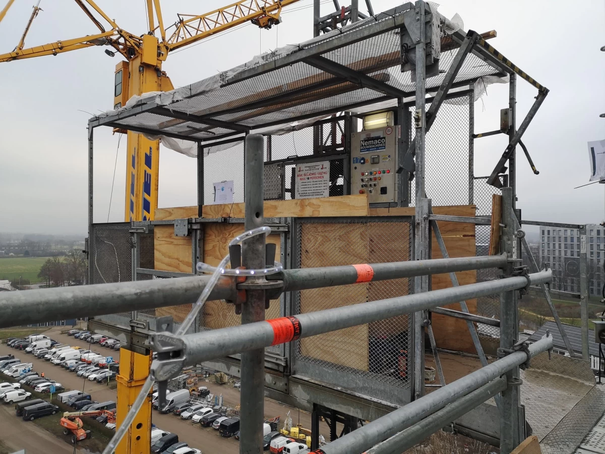 Personen goederenlift 1500 kg