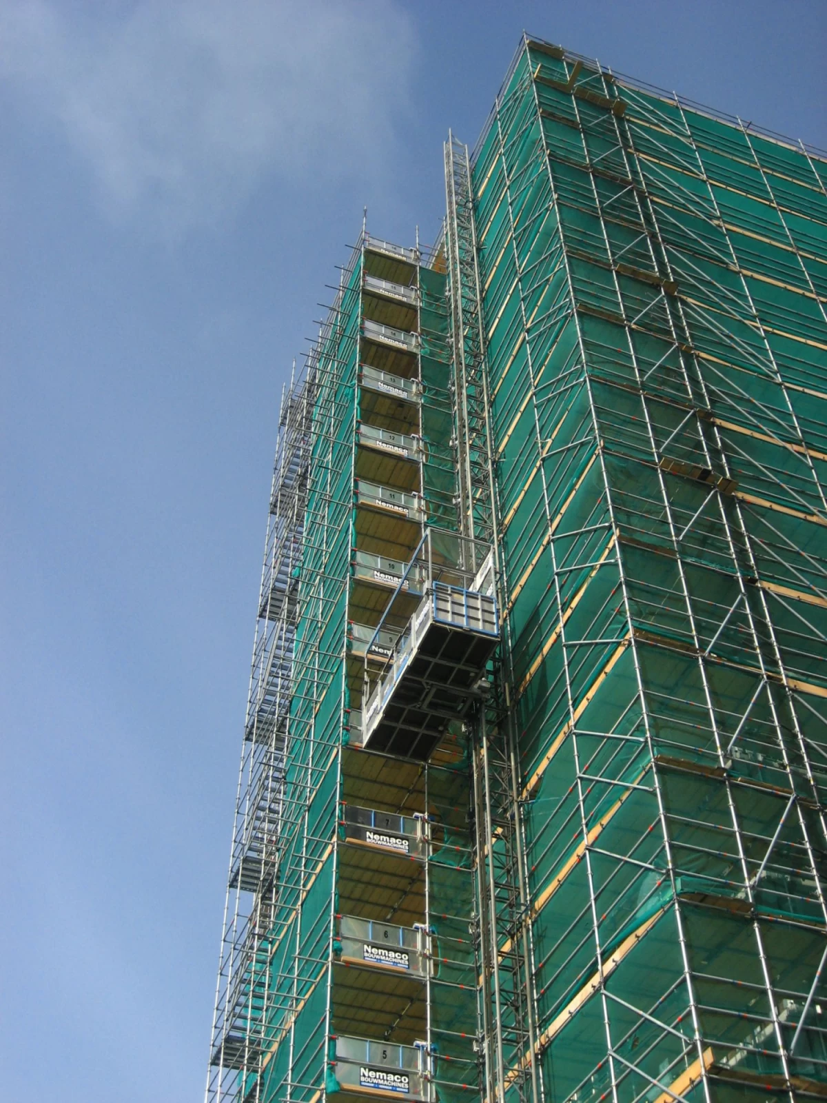 Personen goederenlift 1500 kg