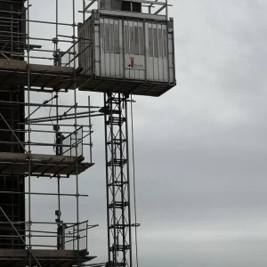 Personen goederenlift 1500 kg