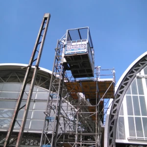 Personen goederenlift 2000 kg