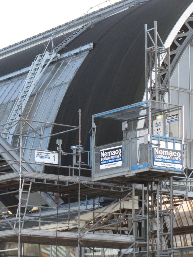 Personen goederenlift 2000 kg