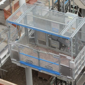 Personen- goederenlift PT2000 De Jong 400 volt