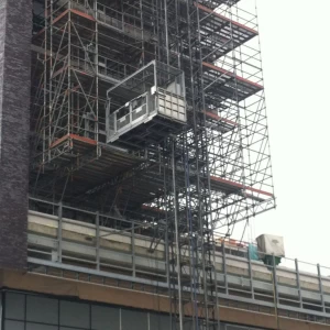 Personen- goederenlift PT2000A 400 volt