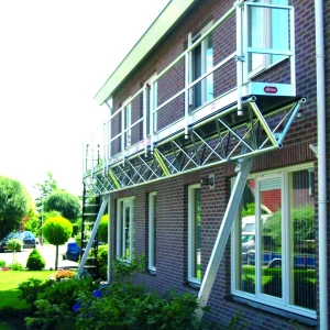 Triangelbrug modulair 10m Altrex hoogte 3 tot 5 meter
