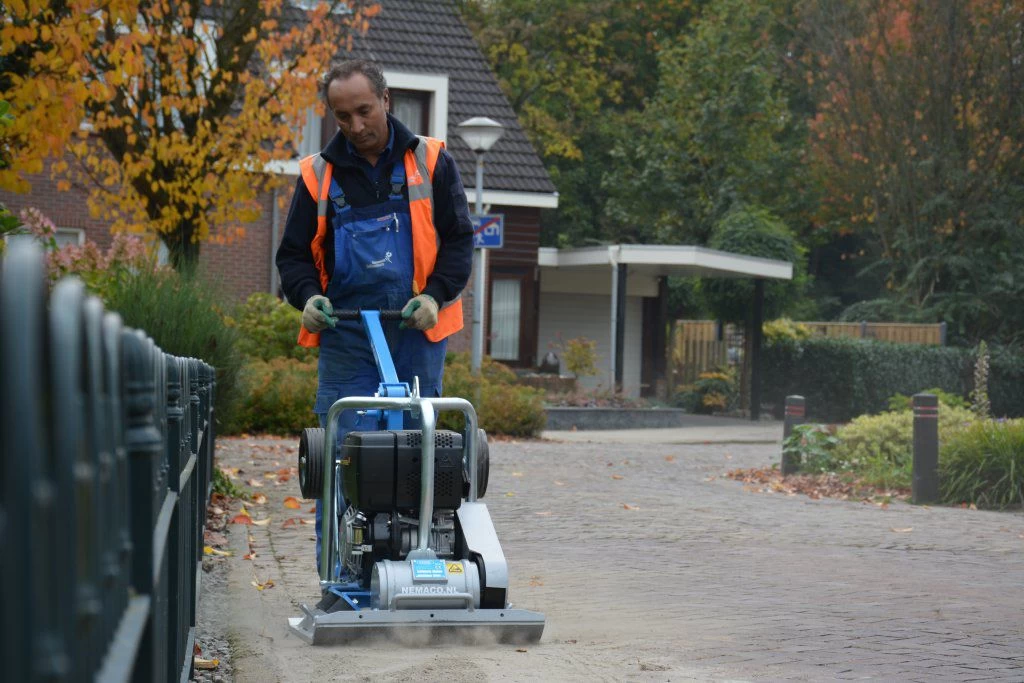 Trilplaat Revo DVW 2500