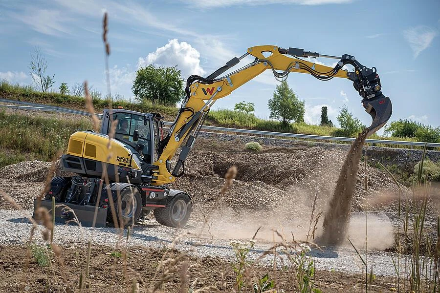 Wacker Neuson EW100 mobiele graafmachine