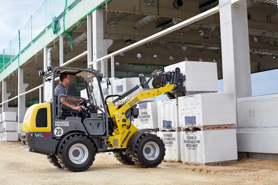 Wacker Neuson WL25 shovel