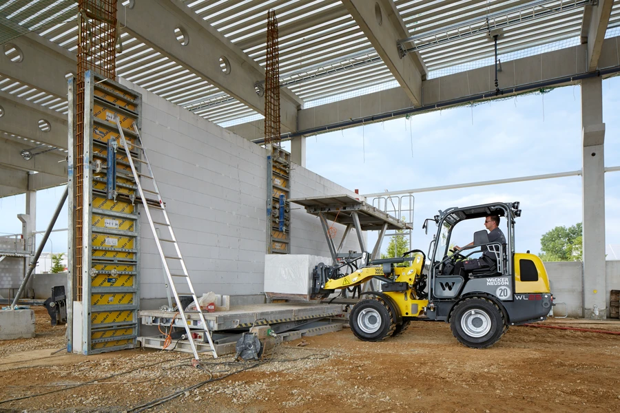 Wacker Neuson WL25 shovel