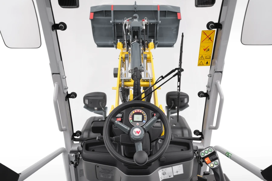Wacker Neuson WL28 shovel