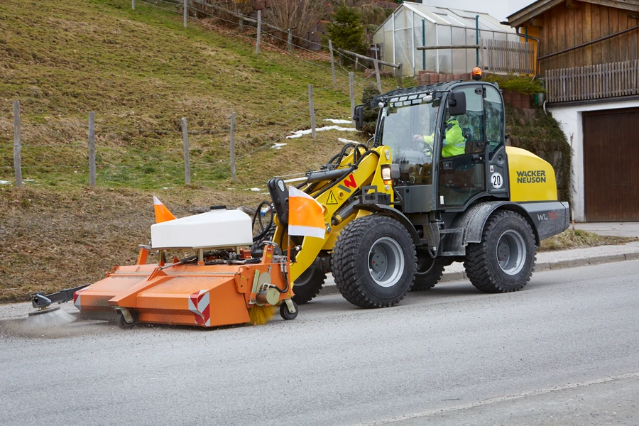 Wacker Neuson WL70 shovel