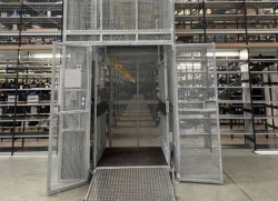 Magazijnliften