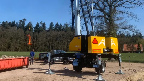 FM Gru RBI524 bouwkraan uitgeleverd aan Oude Moleman